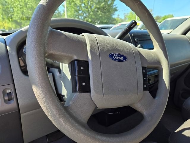 2005 Ford F-150 STX