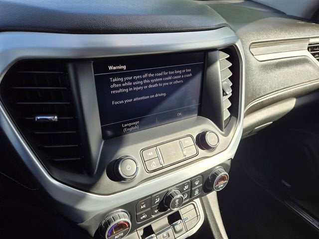 2023 GMC Acadia SLT