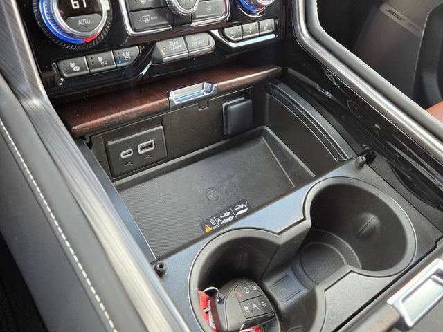 2024 GMC Yukon XL Denali Ultimate