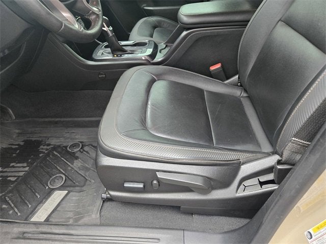 2022 GMC Canyon AT4 - Leather