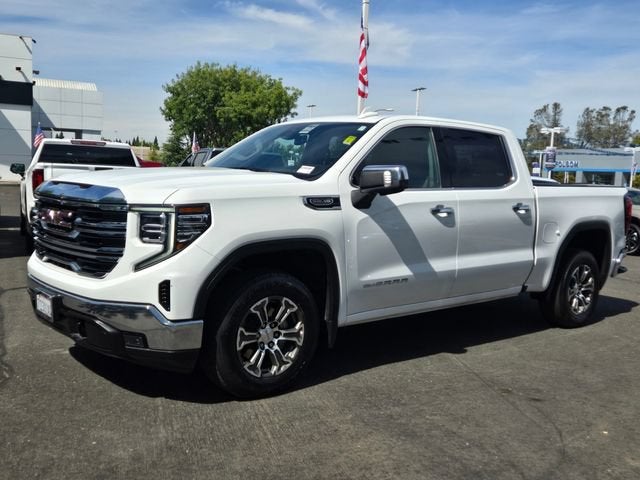2025 GMC Sierra 1500 SLT