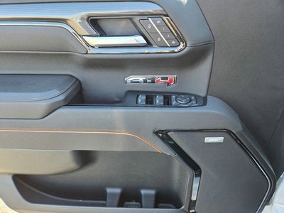 2025 GMC Sierra 1500 AT4