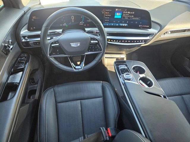 2024 Cadillac LYRIQ Luxury 1