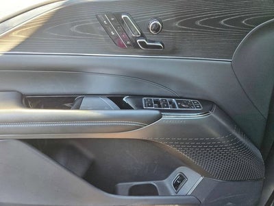 2024 Cadillac LYRIQ Luxury 1