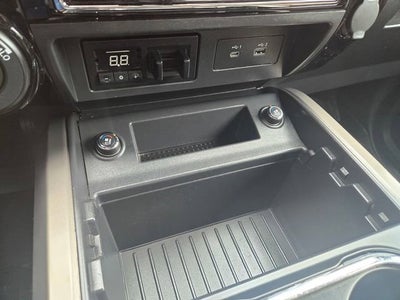 2023 Nissan TITAN Crew Cab Platinum Reserve 4x4