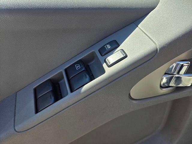 2017 Nissan Frontier SV