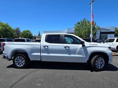 2022 Chevrolet Silverado 1500 Custom