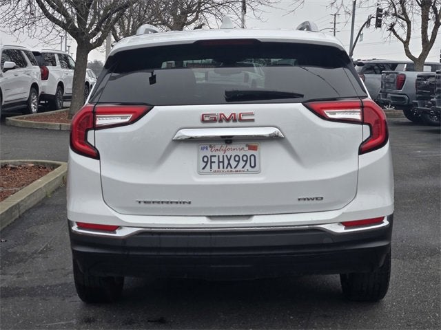 2023 GMC Terrain SLT