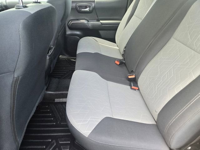 2022 Toyota Tacoma 4WD SR5