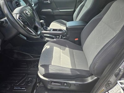 2022 Toyota Tacoma 4WD SR5