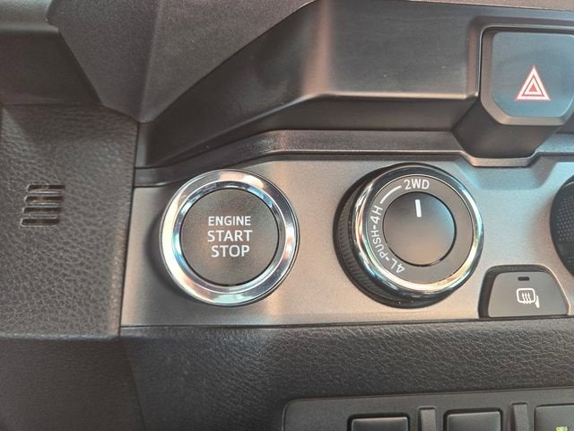 2022 Toyota Tacoma 4WD SR5