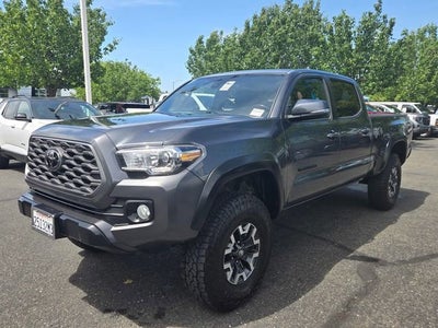 2022 Toyota Tacoma 4WD SR5