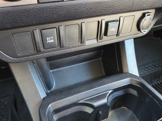 2022 Toyota Tacoma 4WD SR