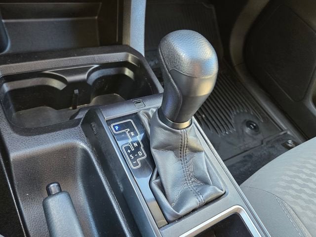 2022 Toyota Tacoma 4WD SR