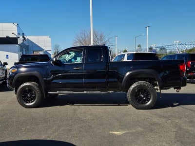 2022 Toyota Tacoma 4WD SR