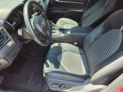 2023 Toyota Camry SE Hybrid