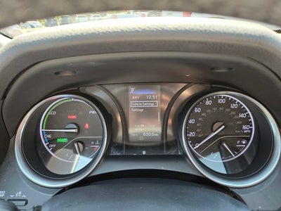 2023 Toyota Camry SE Hybrid