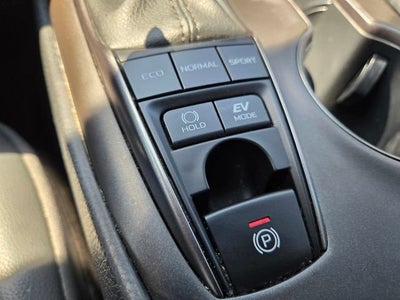 2023 Toyota Camry SE Hybrid