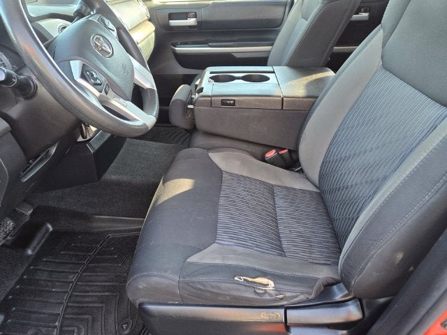 2017 Toyota Tundra SR5 5.7L V8