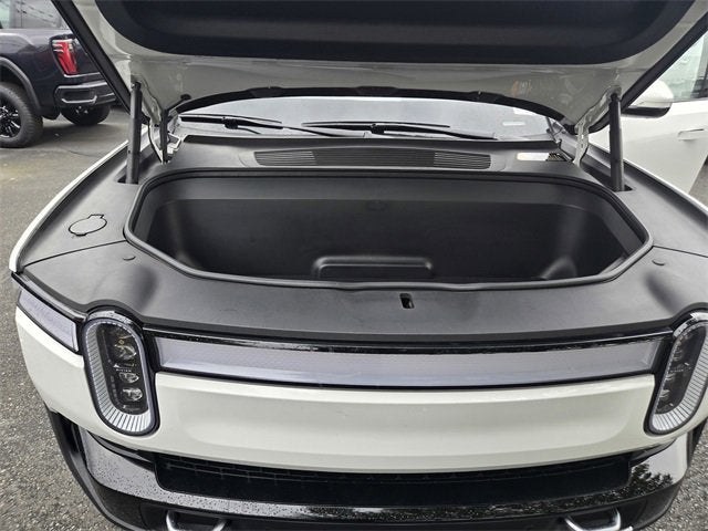 2024 RIVIAN R1T Adventure