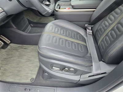 2024 RIVIAN R1T Adventure