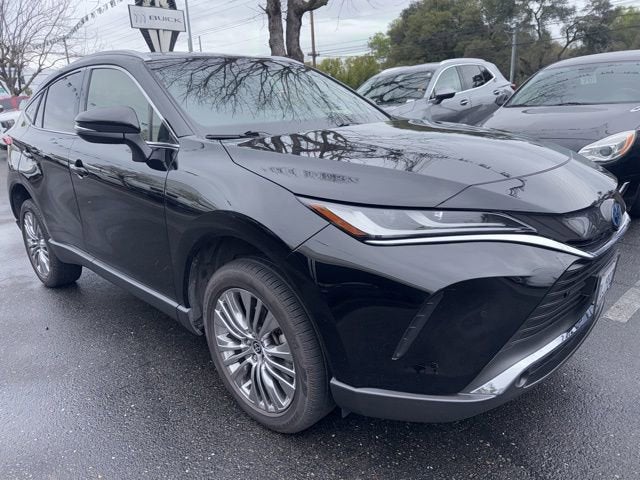 2022 Toyota Venza LE