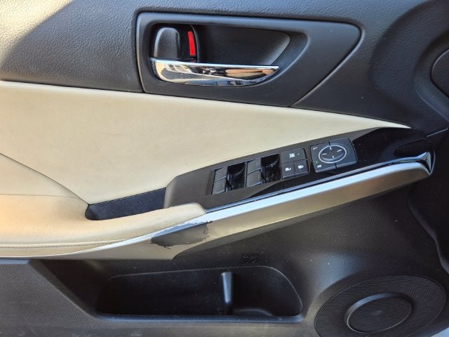 2016 Lexus IS 200t 4dr Sdn