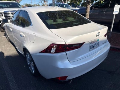 2016 Lexus IS 200t 4dr Sdn