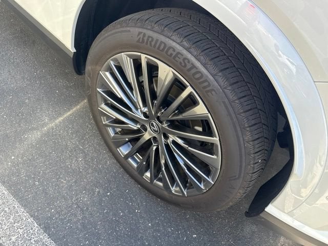 2025 Lexus RX 450h+ Luxury