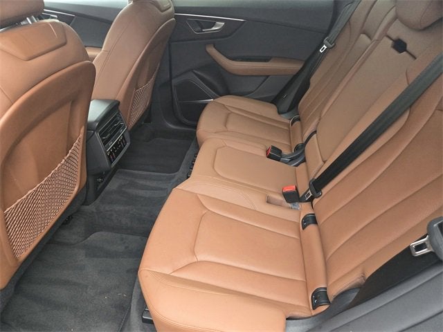 2023 Audi Q8 Premium Plus