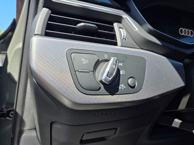 2023 Audi A4 Premium Plus 45 TFSI S line quattro S tronic