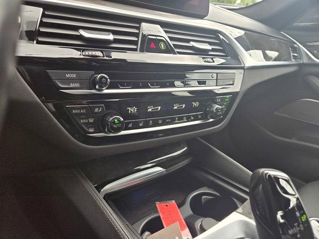 2022 BMW M550 i xDrive