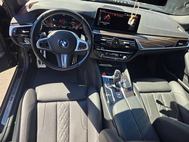 2023 BMW 530 i