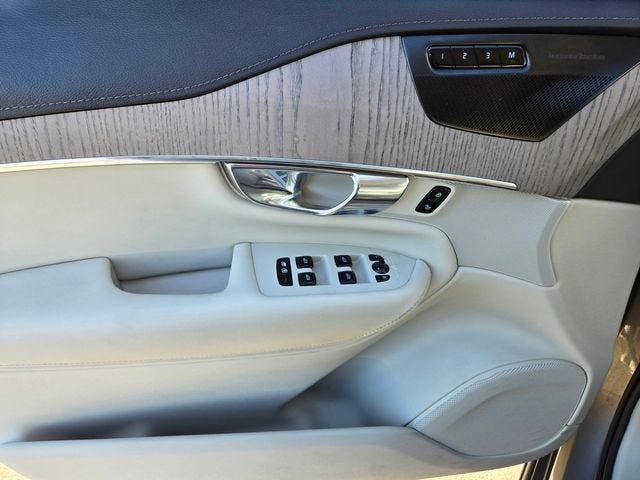 2021 Volvo XC90 Inscription Expression