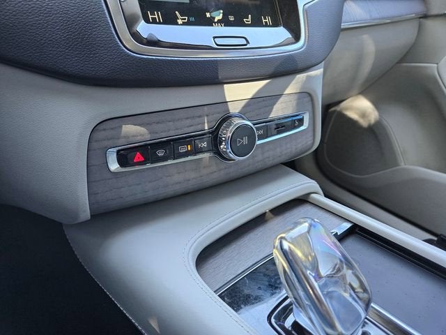 2021 Volvo XC90 Inscription Expression