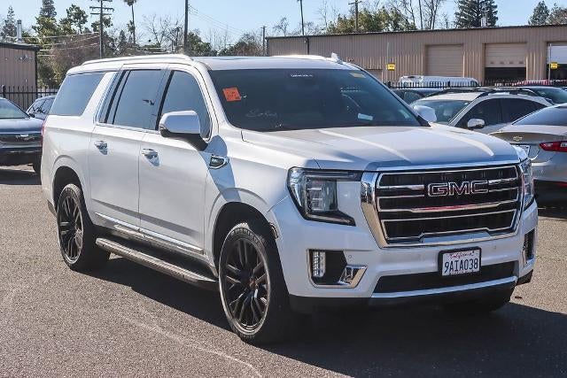 2022 GMC Yukon XL SLT
