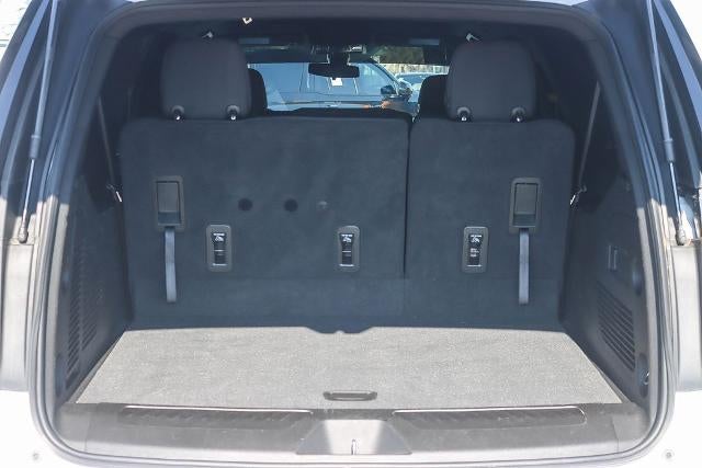 2022 Chevrolet Suburban LS