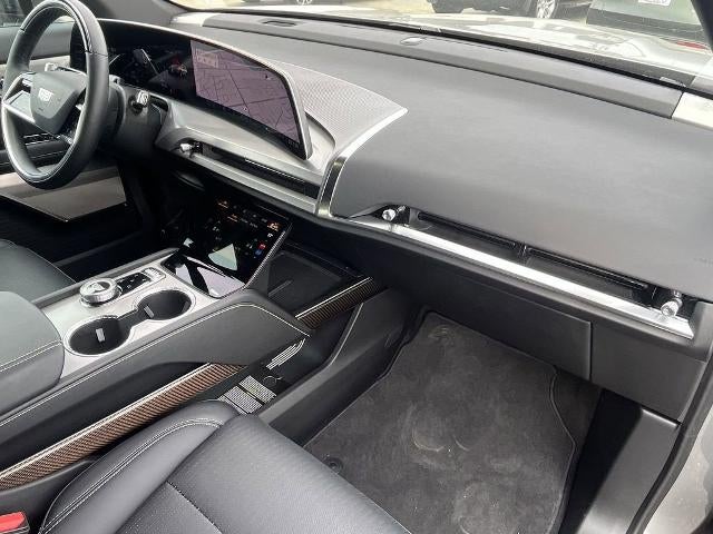 2026 Cadillac VISTIQ Luxury