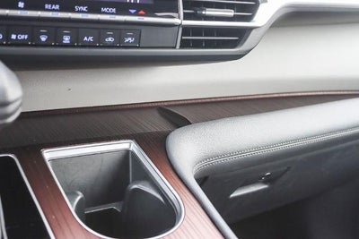 2023 Toyota Sienna LE