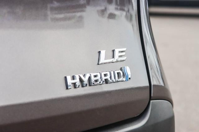 2023 Toyota Sienna LE