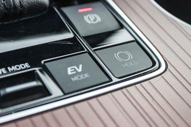 2023 Toyota Sienna LE