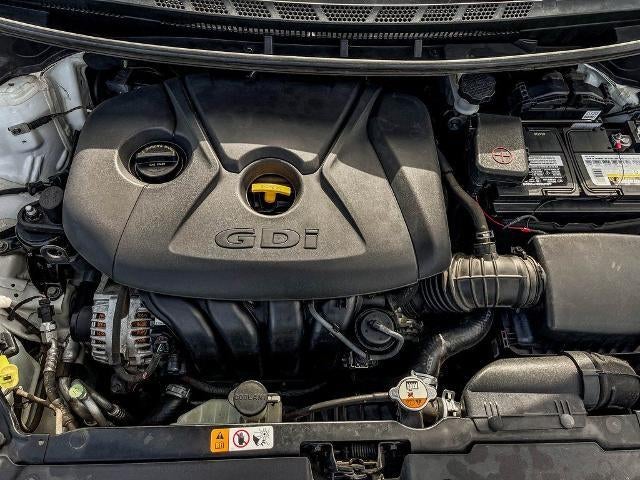 2016 Kia Forte 5-Door LX