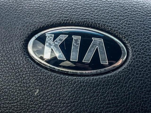 2016 Kia Forte 5-Door LX