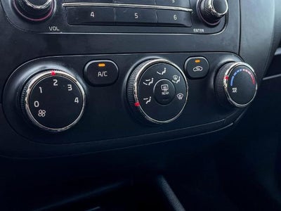 2016 Kia Forte 5-Door LX