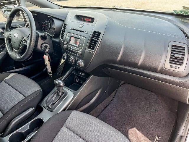 2016 Kia Forte 5-Door LX