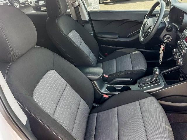 2016 Kia Forte 5-Door LX