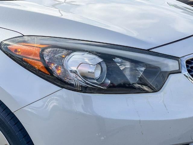 2016 Kia Forte 5-Door LX