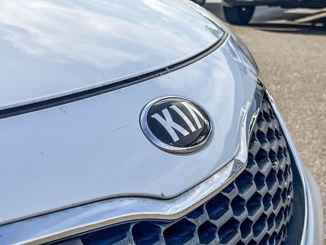 2016 Kia Forte 5-Door LX