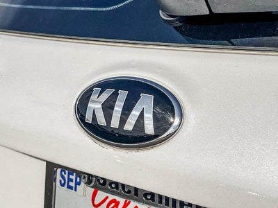 2016 Kia Forte 5-Door LX