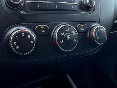 2016 Kia Forte 5-Door LX